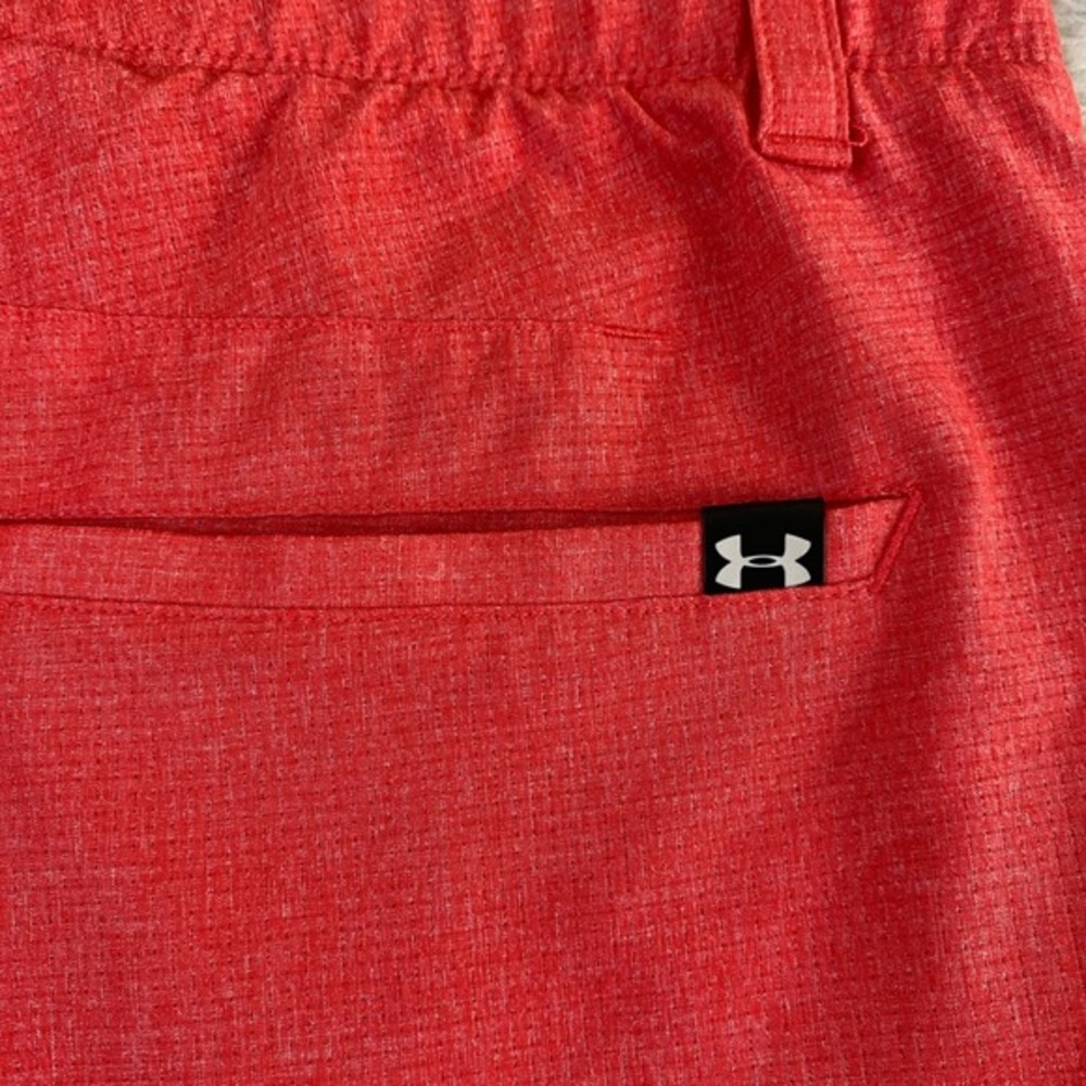 Under Armour HeatGear Golf Shorts Men Size 34 Coral Zip Pocket Preppy Athleisure - Picture 9 of 9